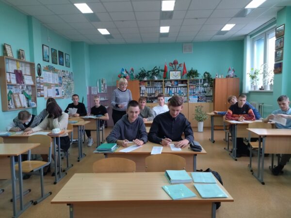 Мониторинг социально-психологической адаптации учащихся 8-9 классов.